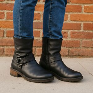 La Canadienne Harness Leather Moto Biker Boots